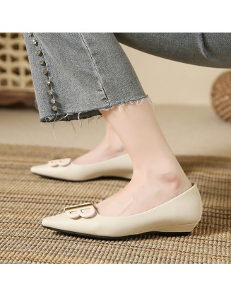 New style shallow-toed pointed-toe single-sole low-heeled women's shoes, fashionable patent leather women's shoes